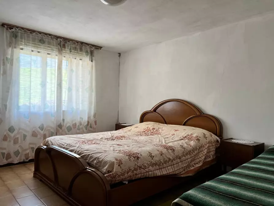 Immagine 7 di Rustico / casale in vendita  in Via Petrazzini a Crespadoro