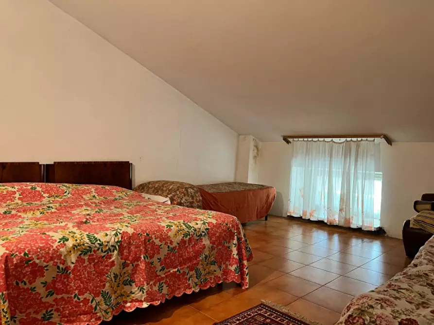 Immagine 16 di Rustico / casale in vendita  in Via Petrazzini a Crespadoro