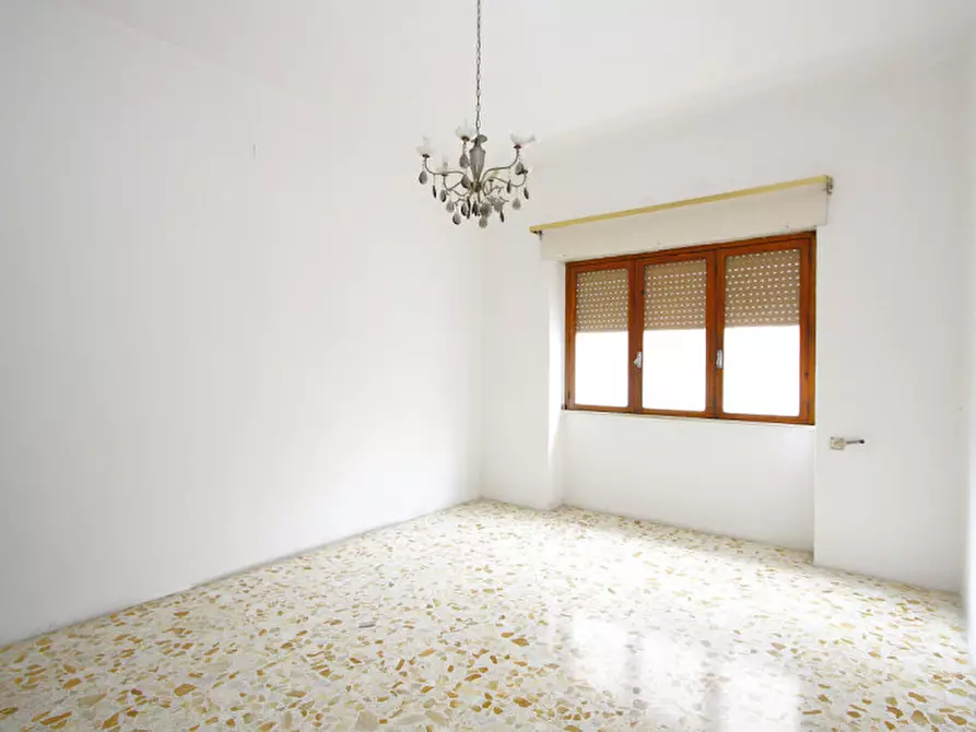 Immagine 10 di Casa indipendente in vendita  in Via Bernini a Matino