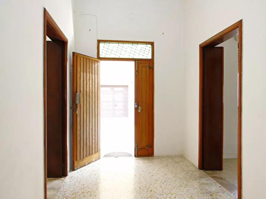 Immagine 31 di Casa indipendente in vendita  in Via Bernini a Matino