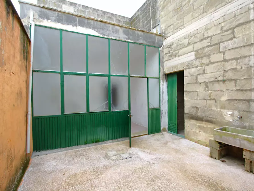 Immagine 36 di Casa indipendente in vendita  in Via Bernini a Matino