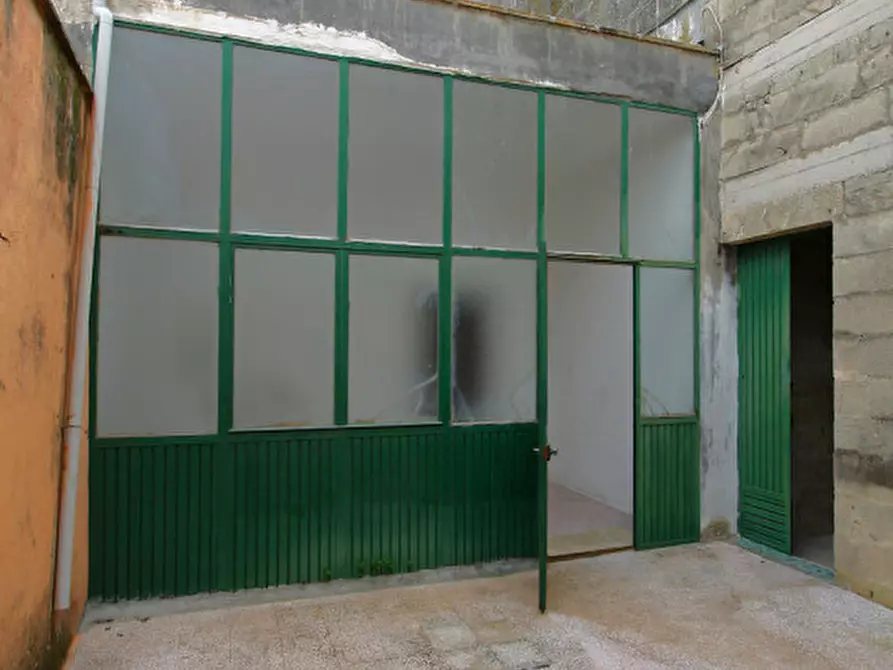 Immagine 40 di Casa indipendente in vendita  in Via Bernini a Matino