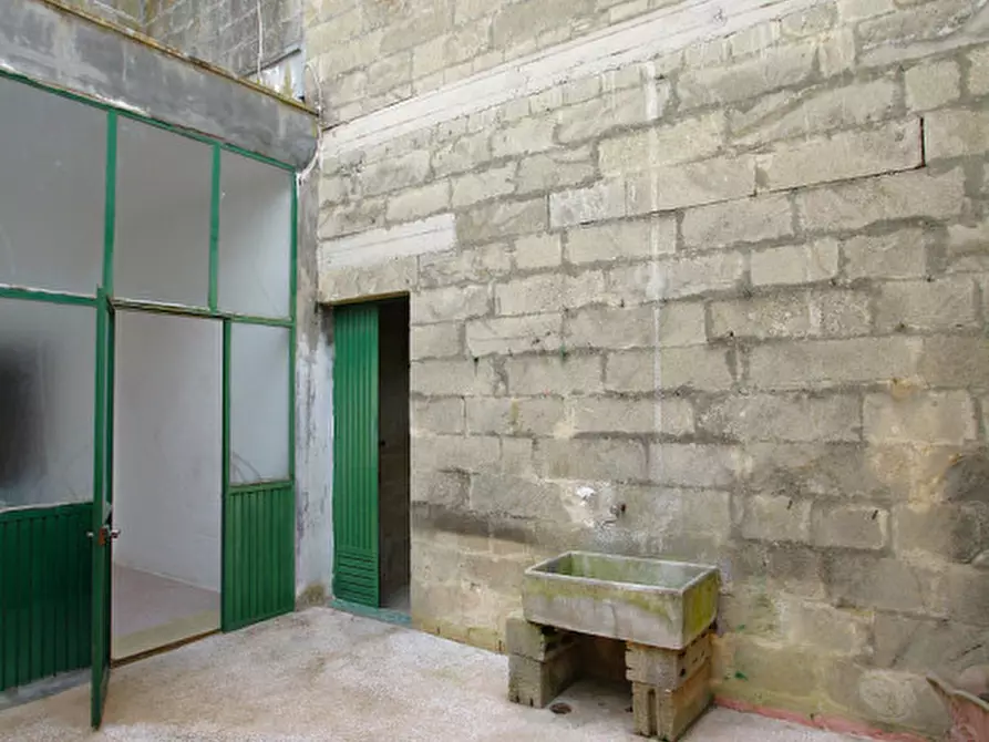 Immagine 41 di Casa indipendente in vendita  in Via Bernini a Matino