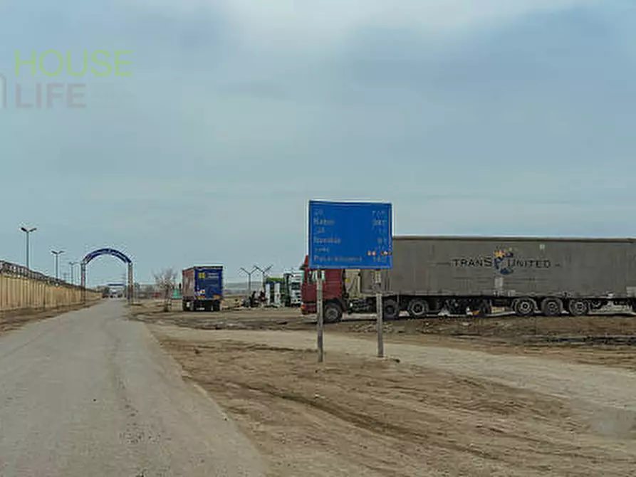 Immagine 4 di Terreno in vendita  in Via Sila a Isola Vicentina