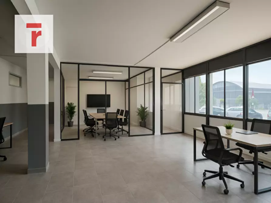 Immagine 3 di Ufficio in affitto  in Viale della Navigazione Interna a Padova