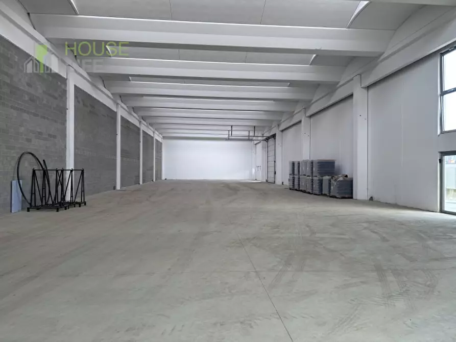 Immagine 1 di Capannone industriale in affitto  in Via dell'Economia a Thiene
