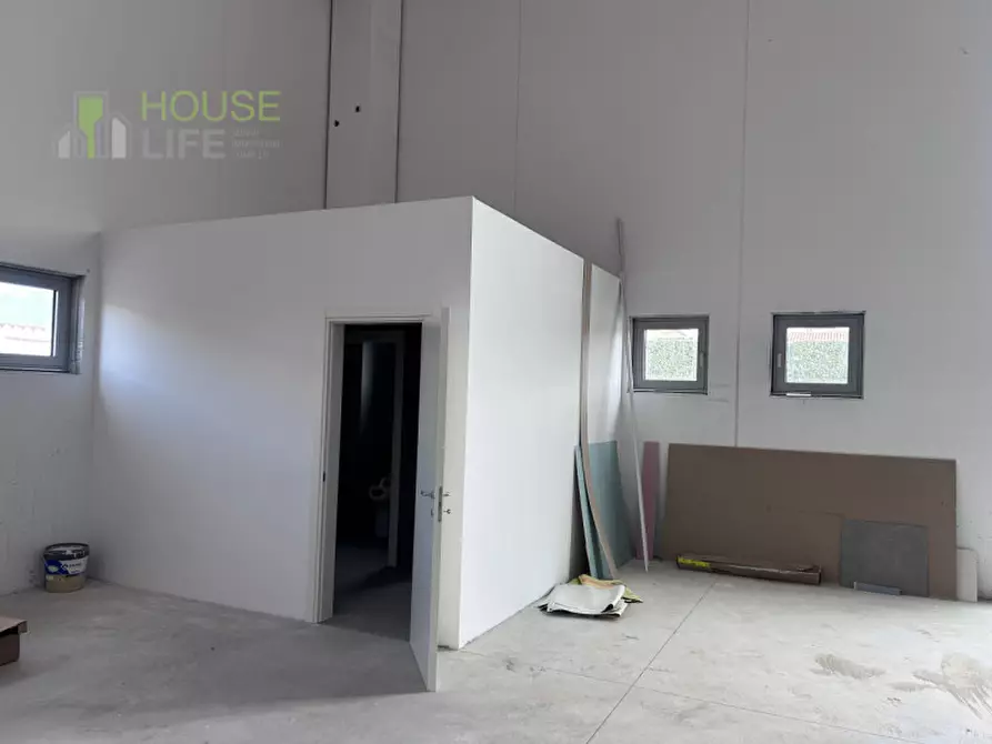 Immagine 3 di Capannone industriale in affitto  in Via dell'Economia a Thiene