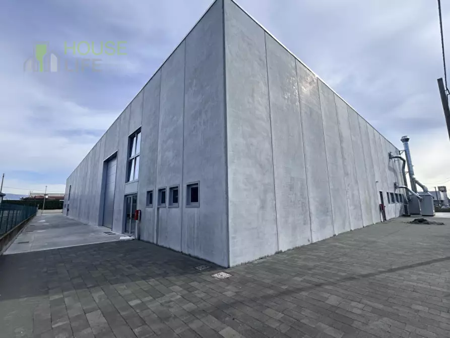 Immagine 12 di Capannone industriale in affitto  in Via dell'Economia a Thiene