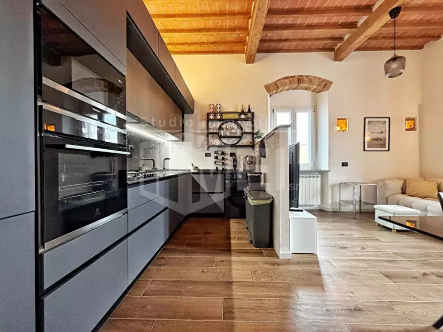 Immagine 6 di Appartamento in vendita  in Via Sant'Agostino a Livorno