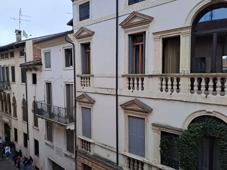 Immagine 4 di Attico in vendita  in Contrà SAn Faustino 29 a Vicenza