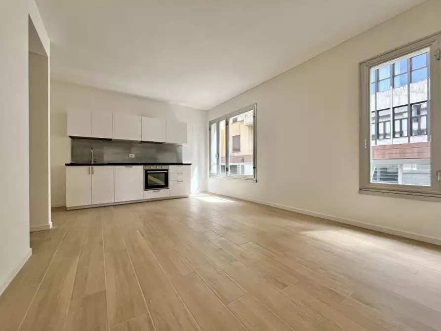 Immagine 2 di Appartamento in affitto  in Via dei Borromeo a Padova