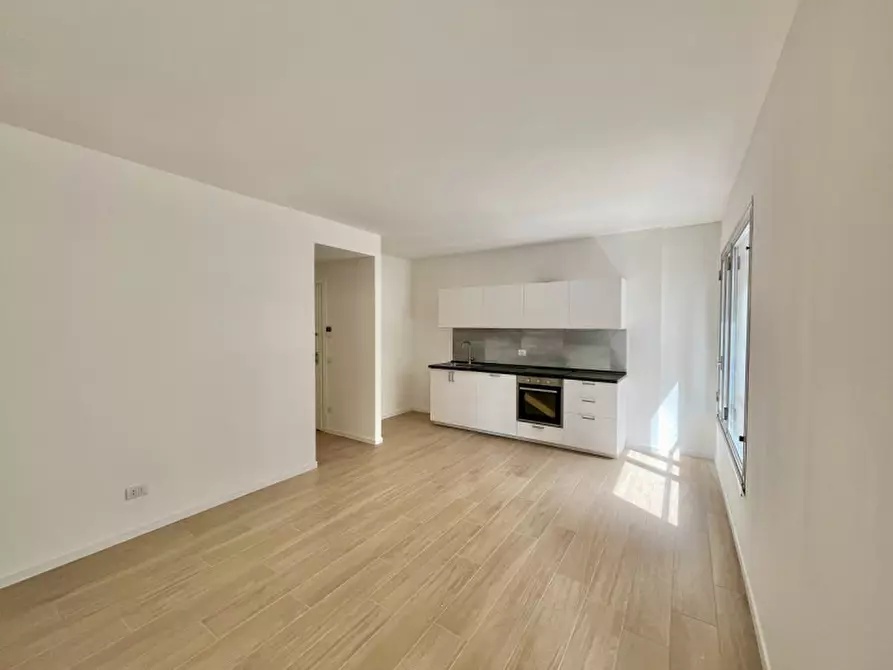 Immagine 2 di Appartamento in affitto  in Via dei Borromeo a Padova