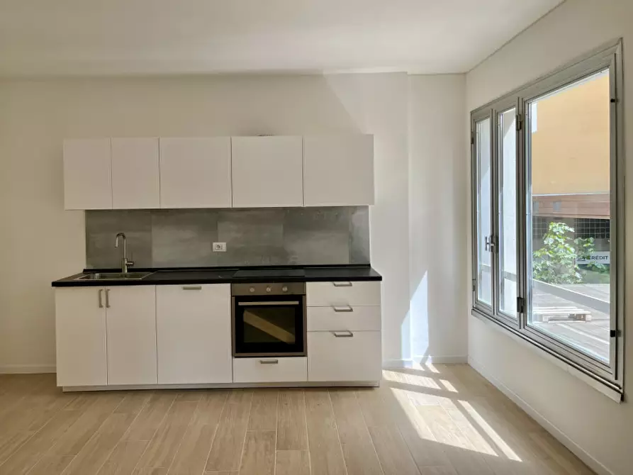 Immagine 4 di Appartamento in affitto  in Via dei Borromeo a Padova