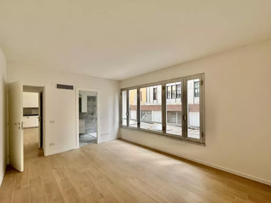 Immagine 10 di Appartamento in affitto  in Via dei Borromeo a Padova