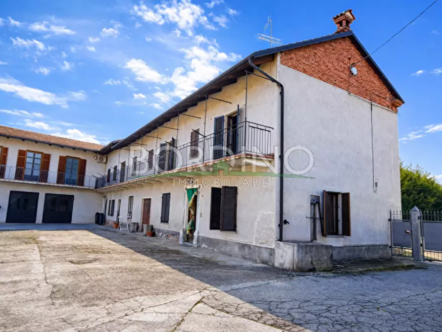 Immagine 2 di Casa indipendente in vendita  in Via Alba snc a Castagnito