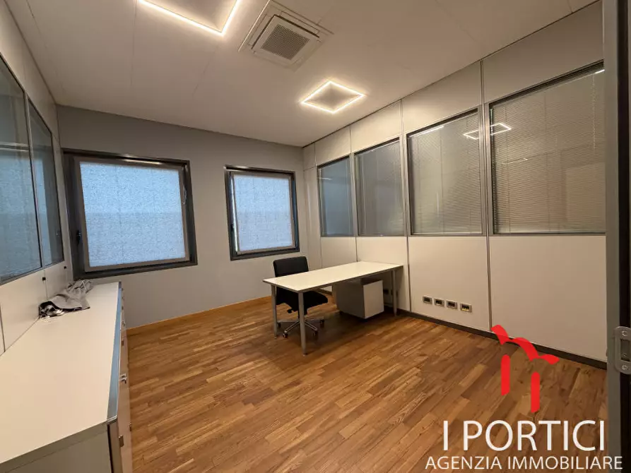 Immagine 10 di Ufficio in affitto  in Via Castellana a Scorzè