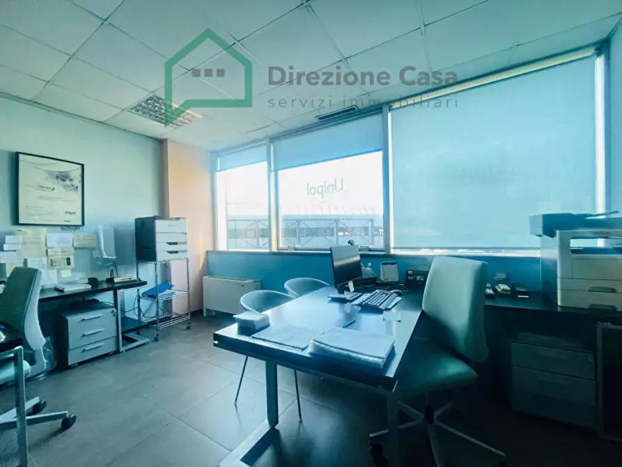 Immagine 9 di Ufficio in vendita  in VIA NUOVA POGGIOREALE a Napoli