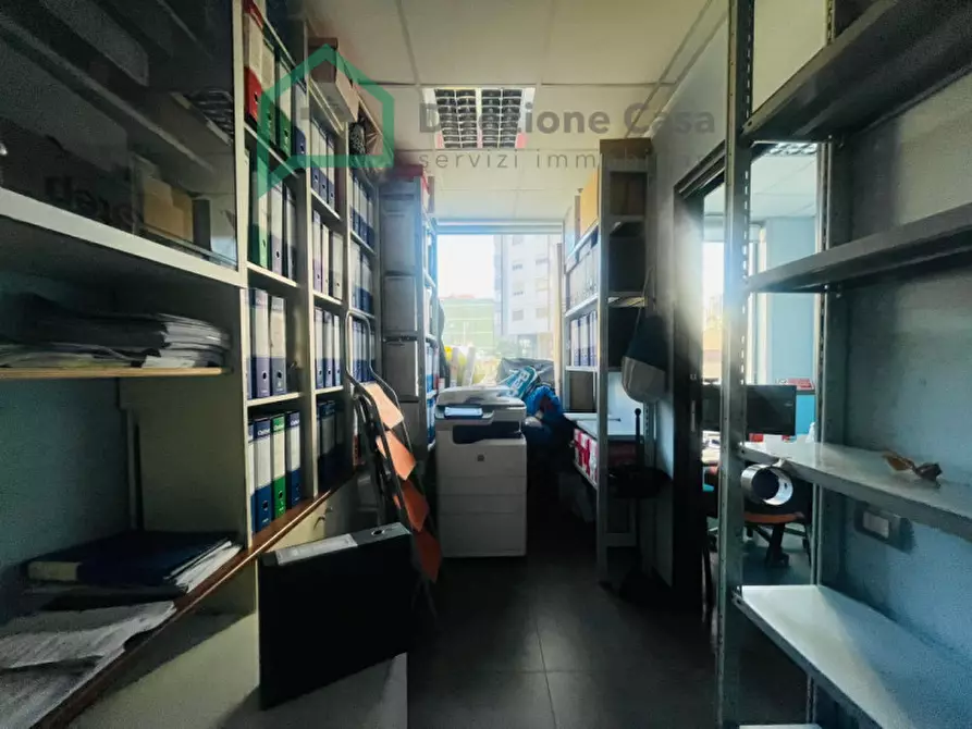 Immagine 12 di Ufficio in vendita  in VIA NUOVA POGGIOREALE a Napoli