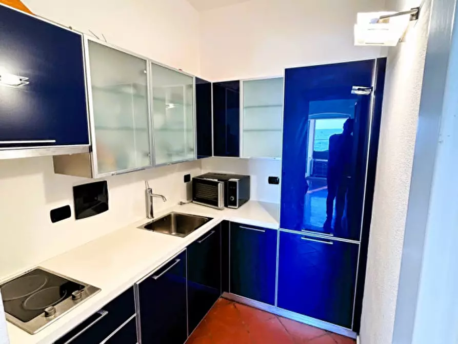 Immagine 8 di Appartamento in vendita  in Via Giuseppe Garibaldi a Camogli