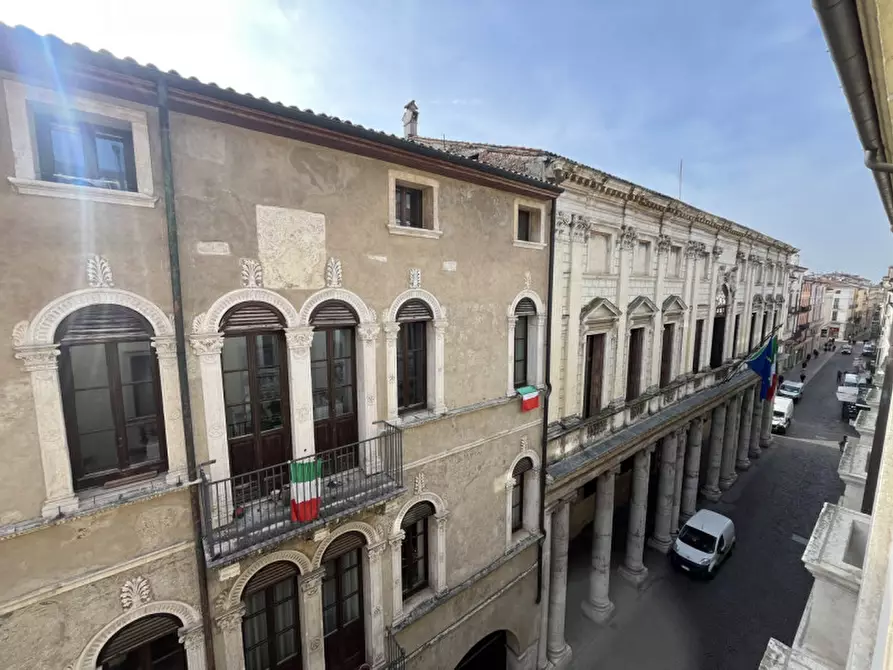 Immagine 3 di Attico in vendita  in Corso Andrea Palladio a Vicenza