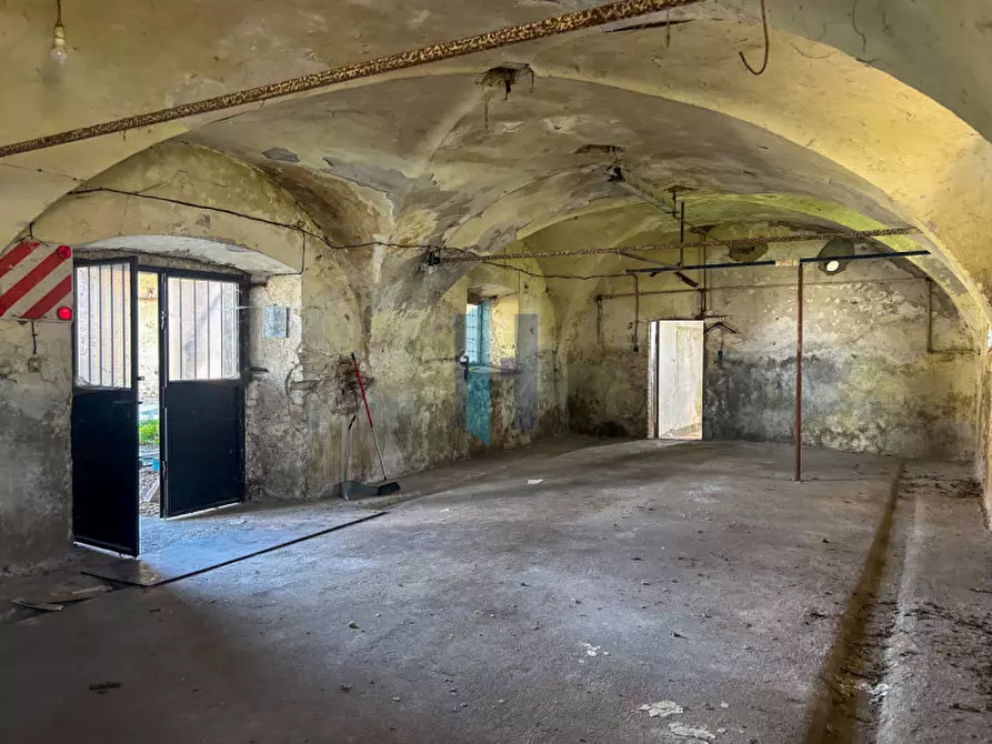 Immagine 15 di Rustico / casale in vendita  a Travagliato