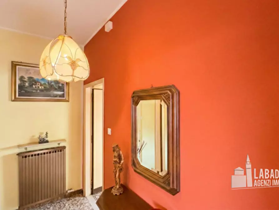 Immagine 11 di Villa in vendita  in Piazza Dante Alighieri 82 a Giacciano Con Baruchella