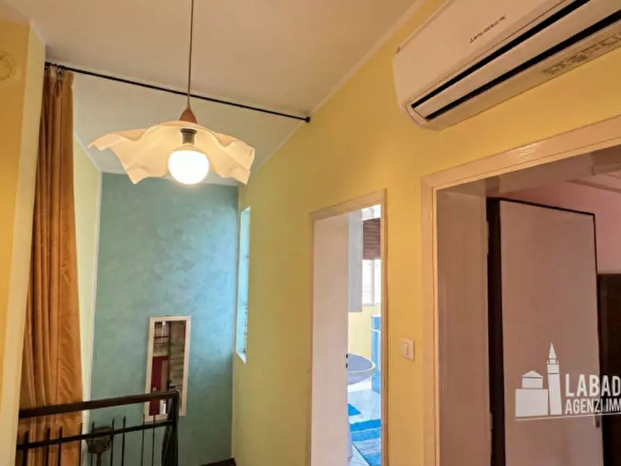 Immagine 24 di Villa in vendita  in Piazza Dante Alighieri 82 a Giacciano Con Baruchella