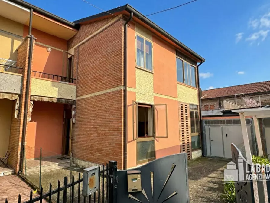 Immagine 27 di Villa in vendita  in Piazza Dante Alighieri 82 a Giacciano Con Baruchella