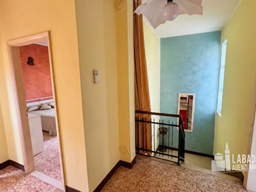 Immagine 38 di Villa in vendita  in Piazza Dante Alighieri 82 a Giacciano Con Baruchella