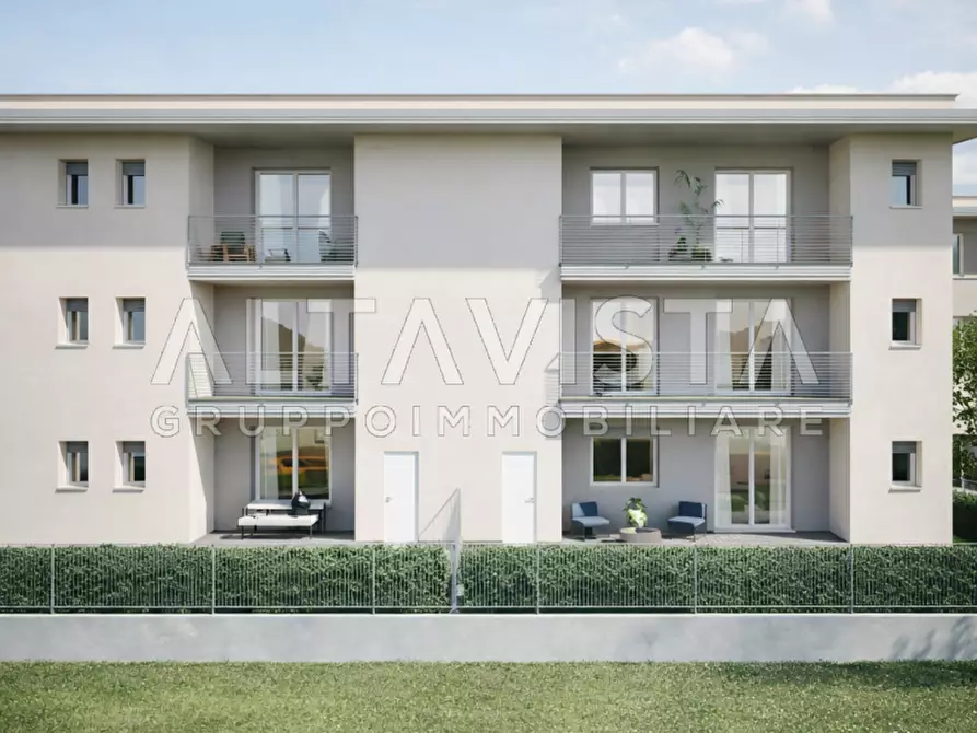 Immagine 1 di Appartamento in vendita  in Rezzato via Leonardo Da Vinci a Rezzato