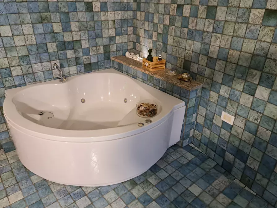 Immagine 19 di Casa indipendente in vendita  a Lendinara