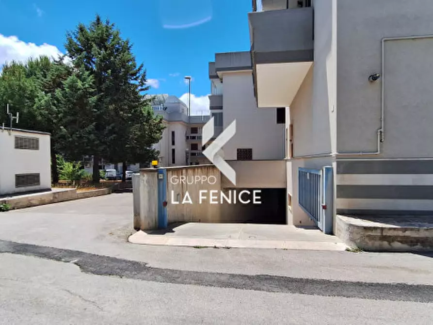 Immagine 2 di Magazzino in vendita  in via Ugo Spirito a Locorotondo