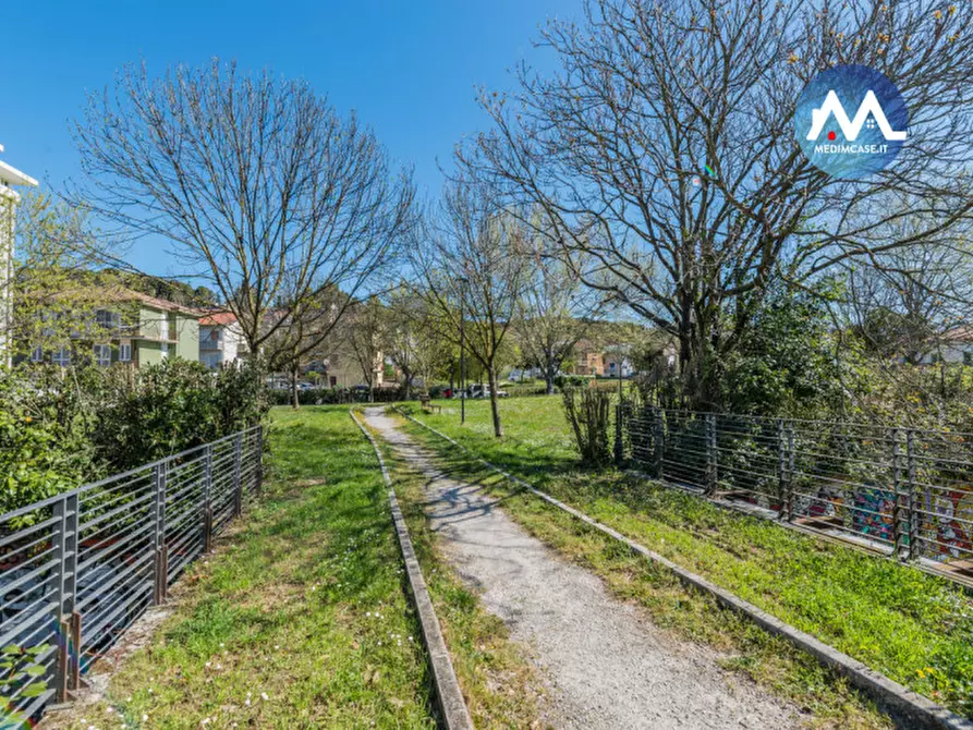 Immagine 15 di Appartamento in vendita  in via Santerno 40 a Pesaro