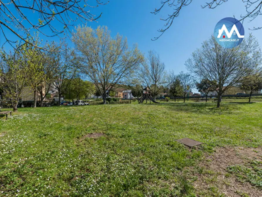 Immagine 17 di Appartamento in vendita  in via Santerno 40 a Pesaro