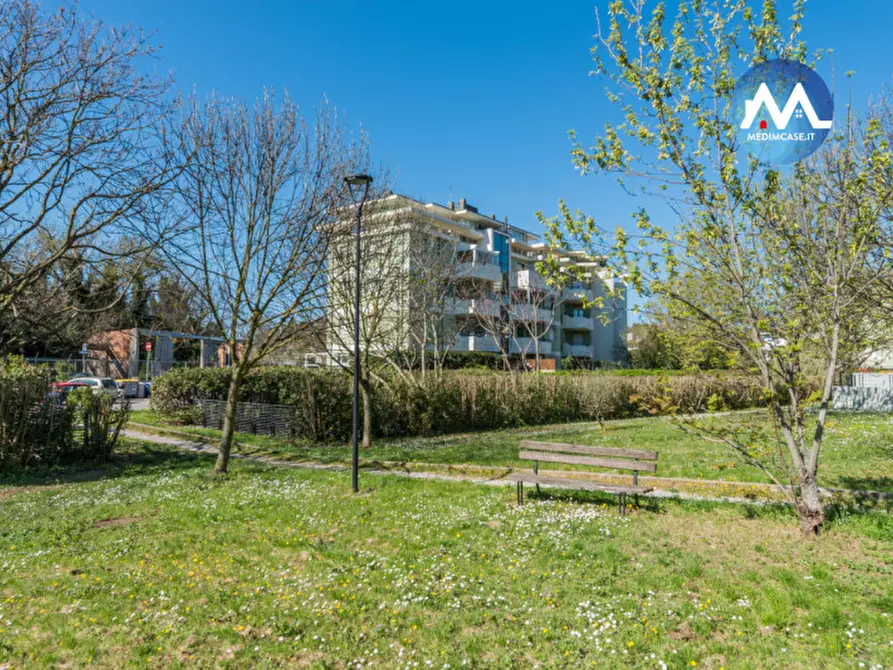 Immagine 18 di Appartamento in vendita  in via Santerno 40 a Pesaro