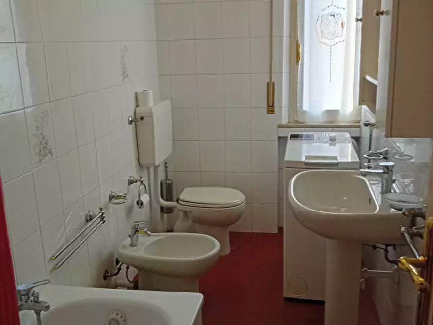 Immagine 8 di Appartamento in vendita  in Via La Spezia a Parma