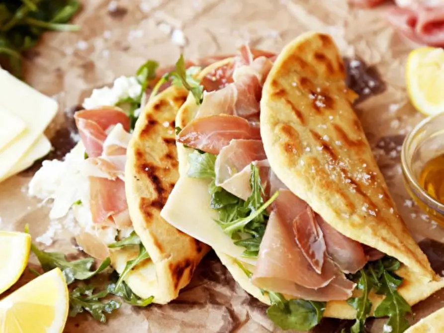 Immagine 4 di Attività commerciale in vendita  a Rimini