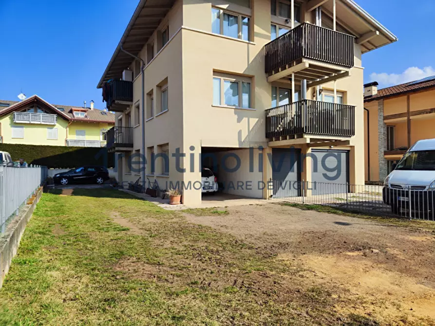 Immagine 3 di Garage in vendita  in Via Andreas Hofer a Predaia