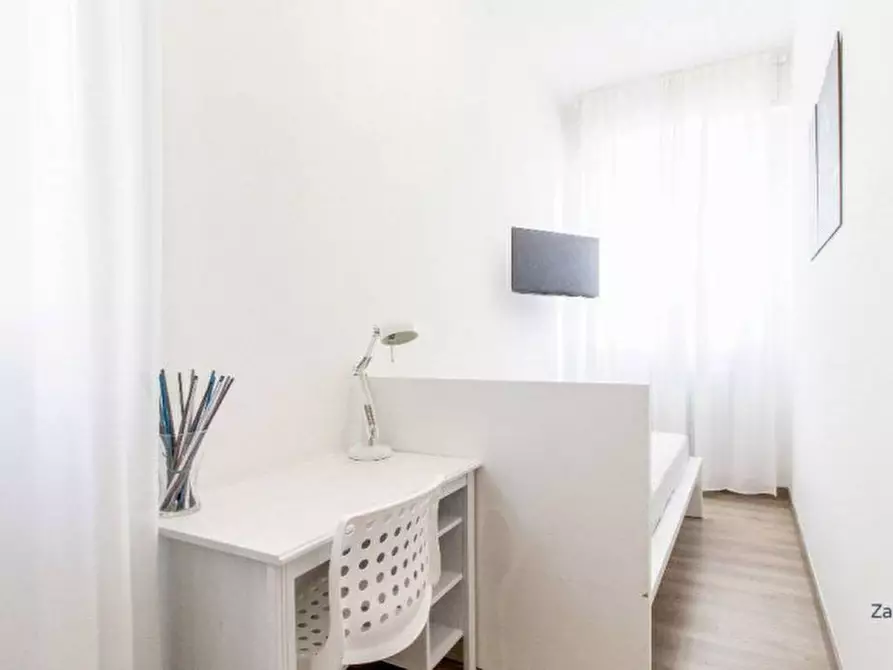 Immagine 9 di Camera in affitto  in Via Giuseppe Candiani, 64 a Milano