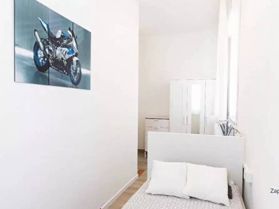 Immagine 15 di Camera in affitto  in Via Giuseppe Candiani, 64 a Milano