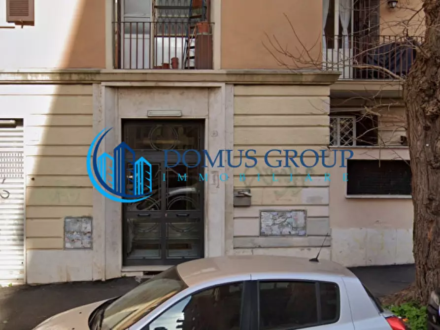 Immagine 4 di Appartamento in vendita  in VIA VETULONIA a Roma