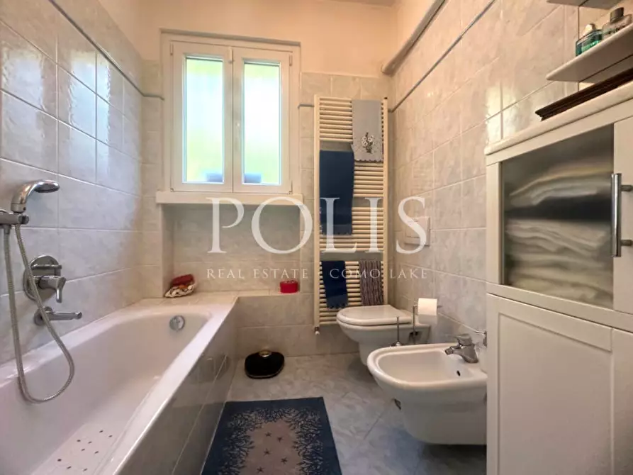 Immagine 27 di Villa in vendita  in via Gentrino a Cernobbio