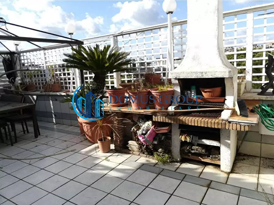 Immagine 17 di Appartamento in vendita  in Via Sacchetti Franco a Roma