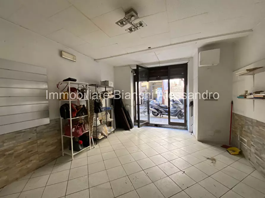 Immagine 2 di Negozio in affitto  in Via degli Alfani 4 a Firenze