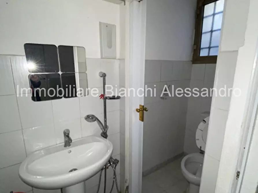 Immagine 7 di Negozio in affitto  in Via degli Alfani 4 a Firenze