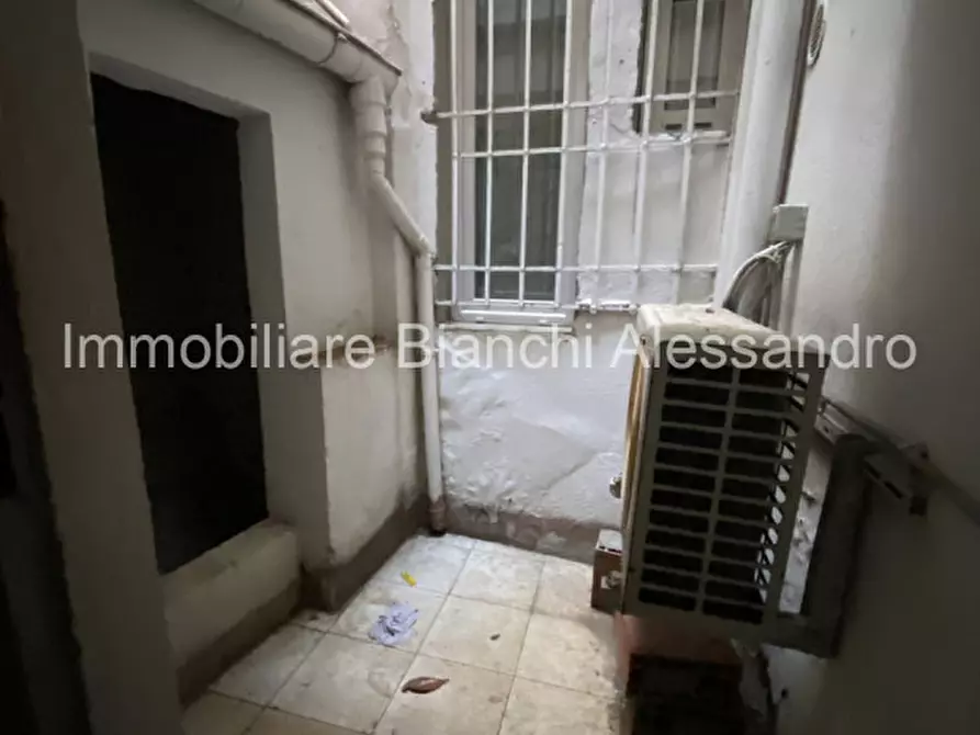 Immagine 8 di Negozio in affitto  in Via degli Alfani 4 a Firenze