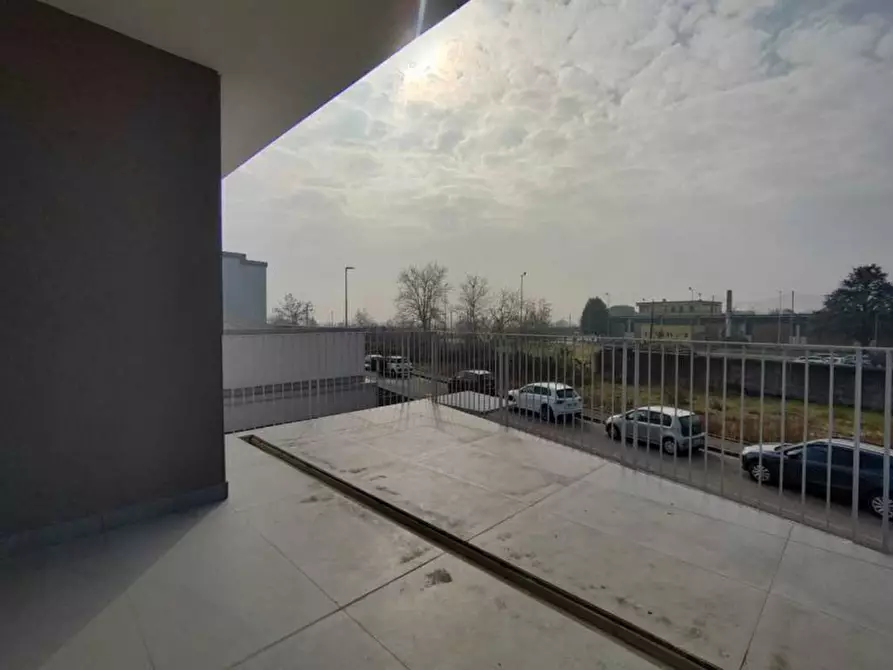 Immagine 16 di Casa trifamiliare in vendita  a Villafranca Di Verona
