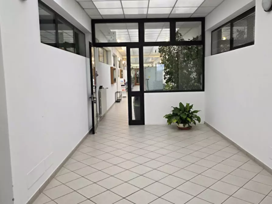 Immagine 1 di Ufficio in affitto  in Viale dell'Industria, 74 a Trissino