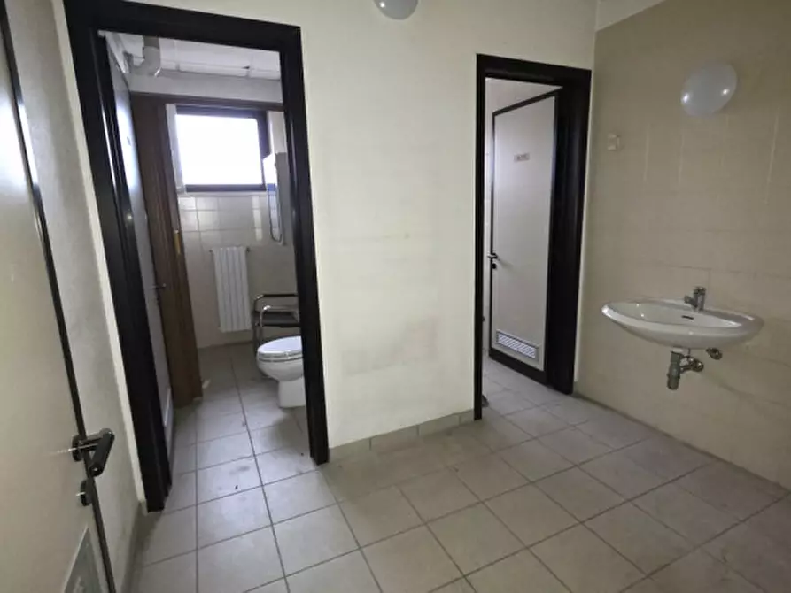 Immagine 7 di Ufficio in affitto  in Viale dell'Industria, 74 a Trissino