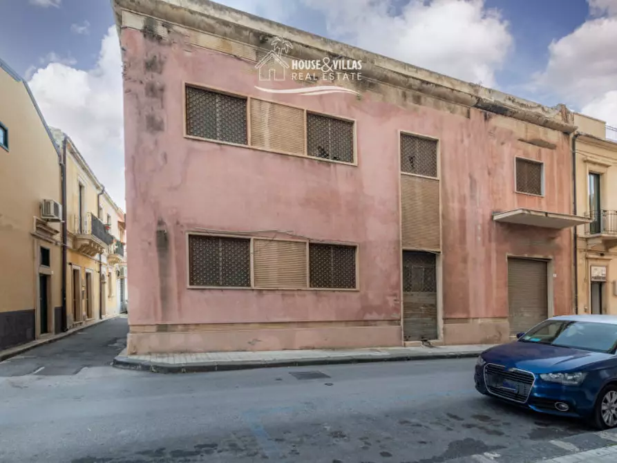 Immagine 4 di Magazzino in vendita  a Avola